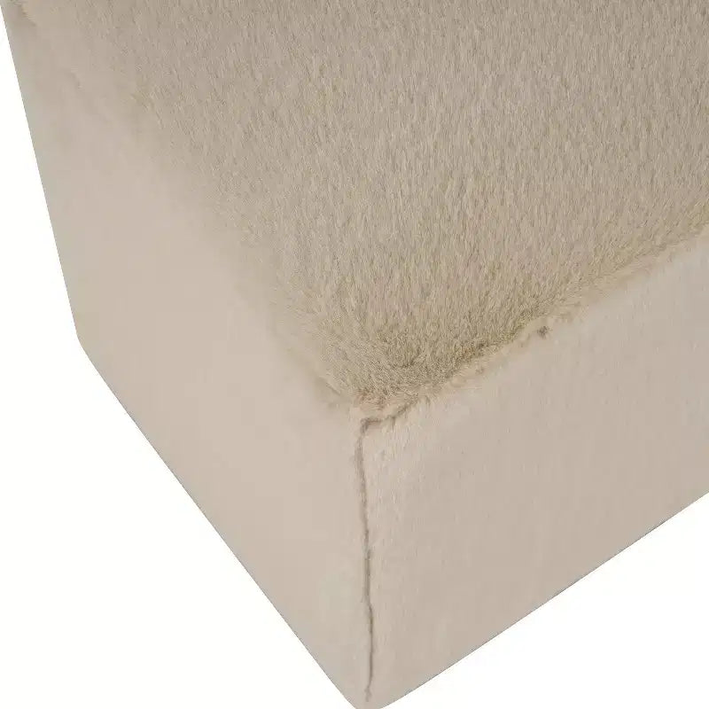Long pouf rembourré moderne