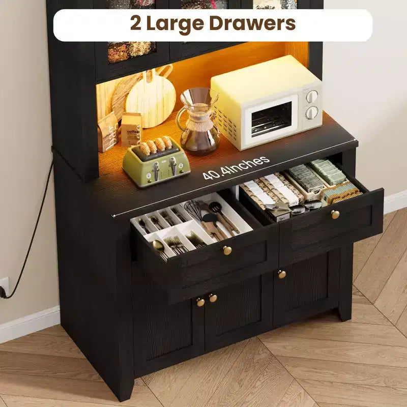 Meuble de rangement haut de cuisine avec station de recharge, Armoire de rangement de cuisine moderne