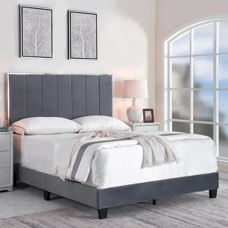 Mallory Upholstered Platform Bed by US PRIDE FURNITURE