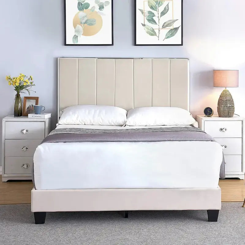 Mallory Upholstered Platform Bed by US PRIDE FURNITURE