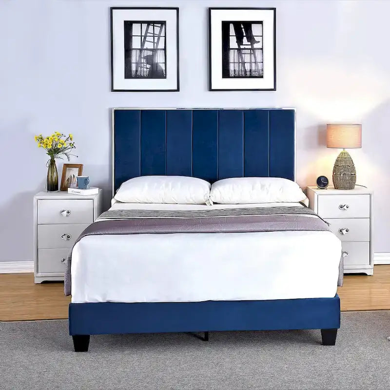 Mallory Upholstered Platform Bed by US PRIDE FURNITURE