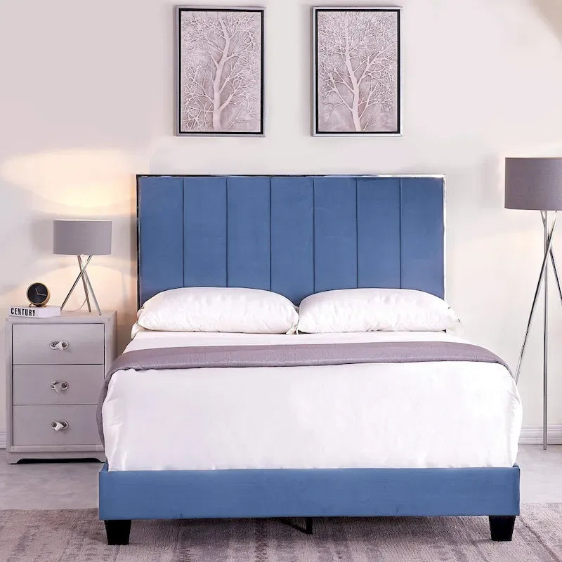 Mallory Upholstered Platform Bed by US PRIDE FURNITURE