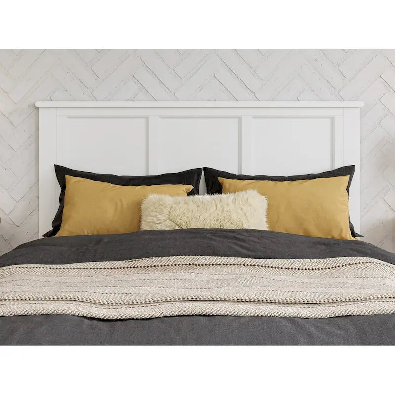 Felicity Platform Bed with Panel Footboard and Twin Trundle